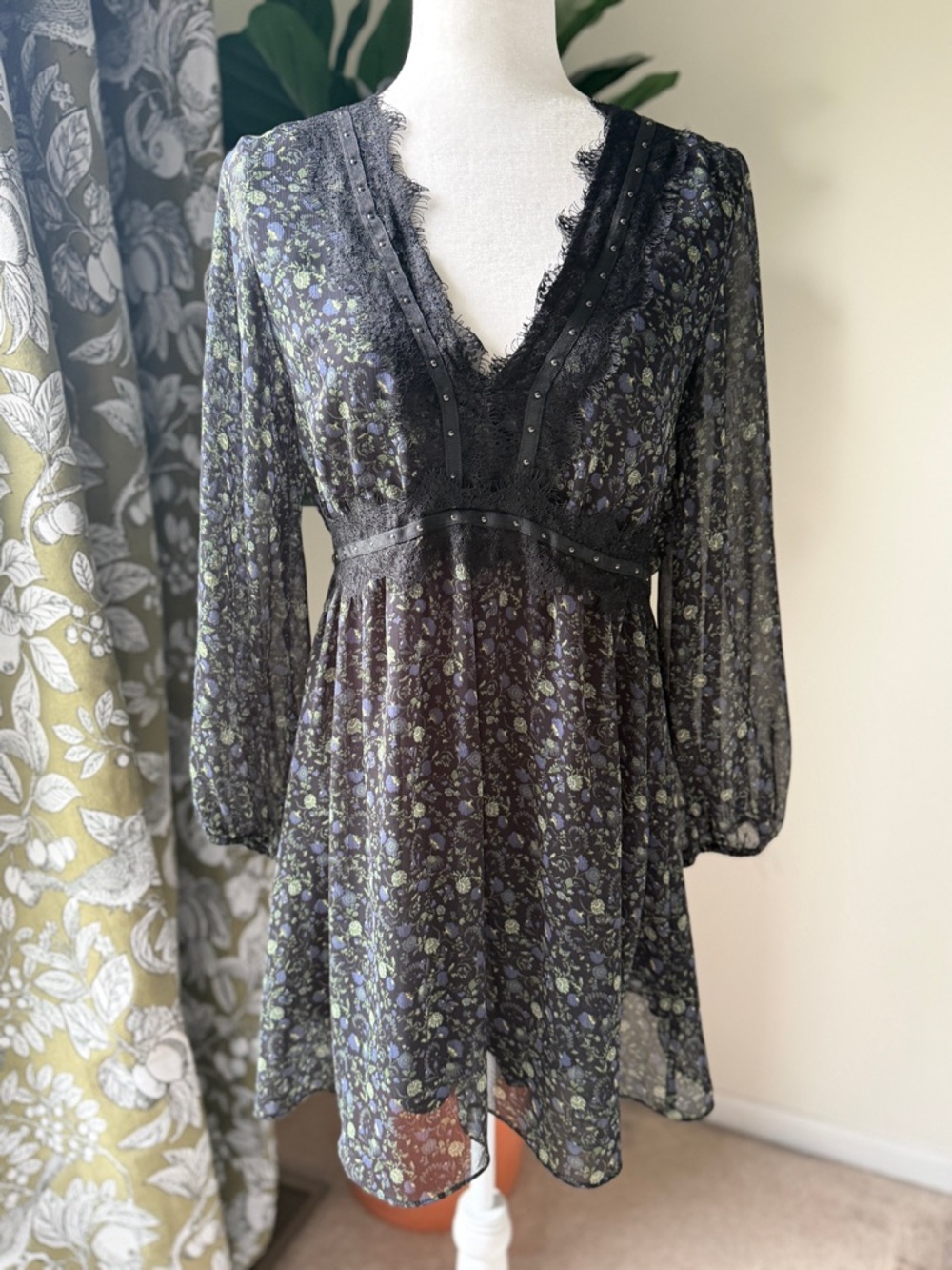 Zara Black Floral Long-Sleeve Waist-Defined Mini Dress